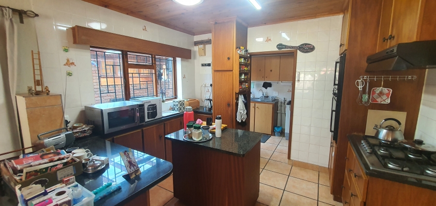 3 Bedroom Property for Sale in Heiderand Western Cape
